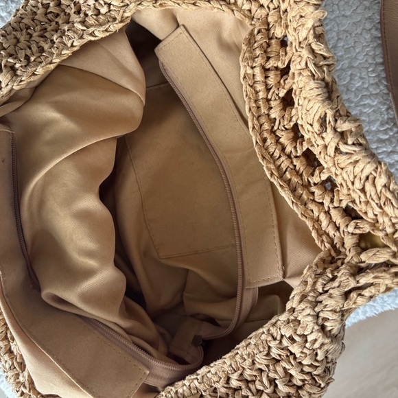 Elegant Tan Crochet Tote Beach Bag - Picture 5 of 8